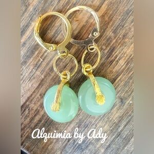 Light green jade peace circles dangle earrings